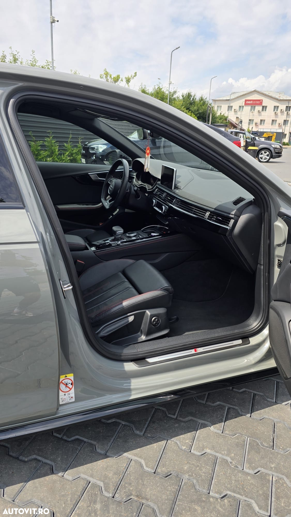 Audi A4 Avant 2.0 TFSI ultra S tronic - 17