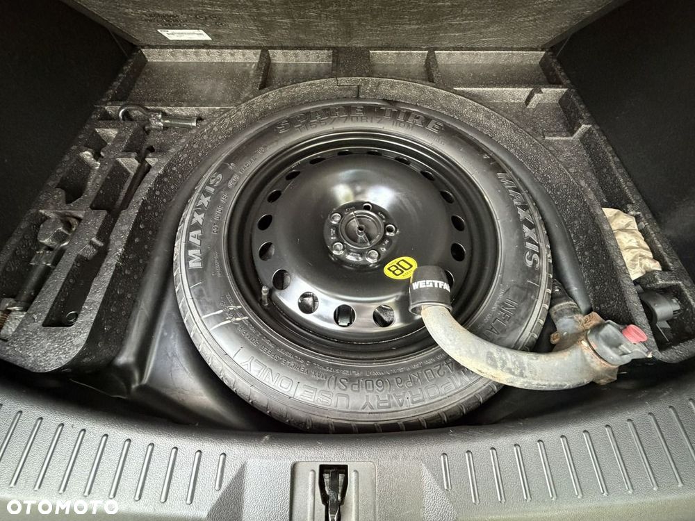 Ford Kuga - 27