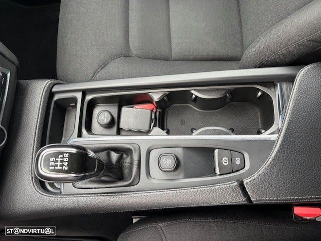 Volvo V90 D3 Kinetic - 22