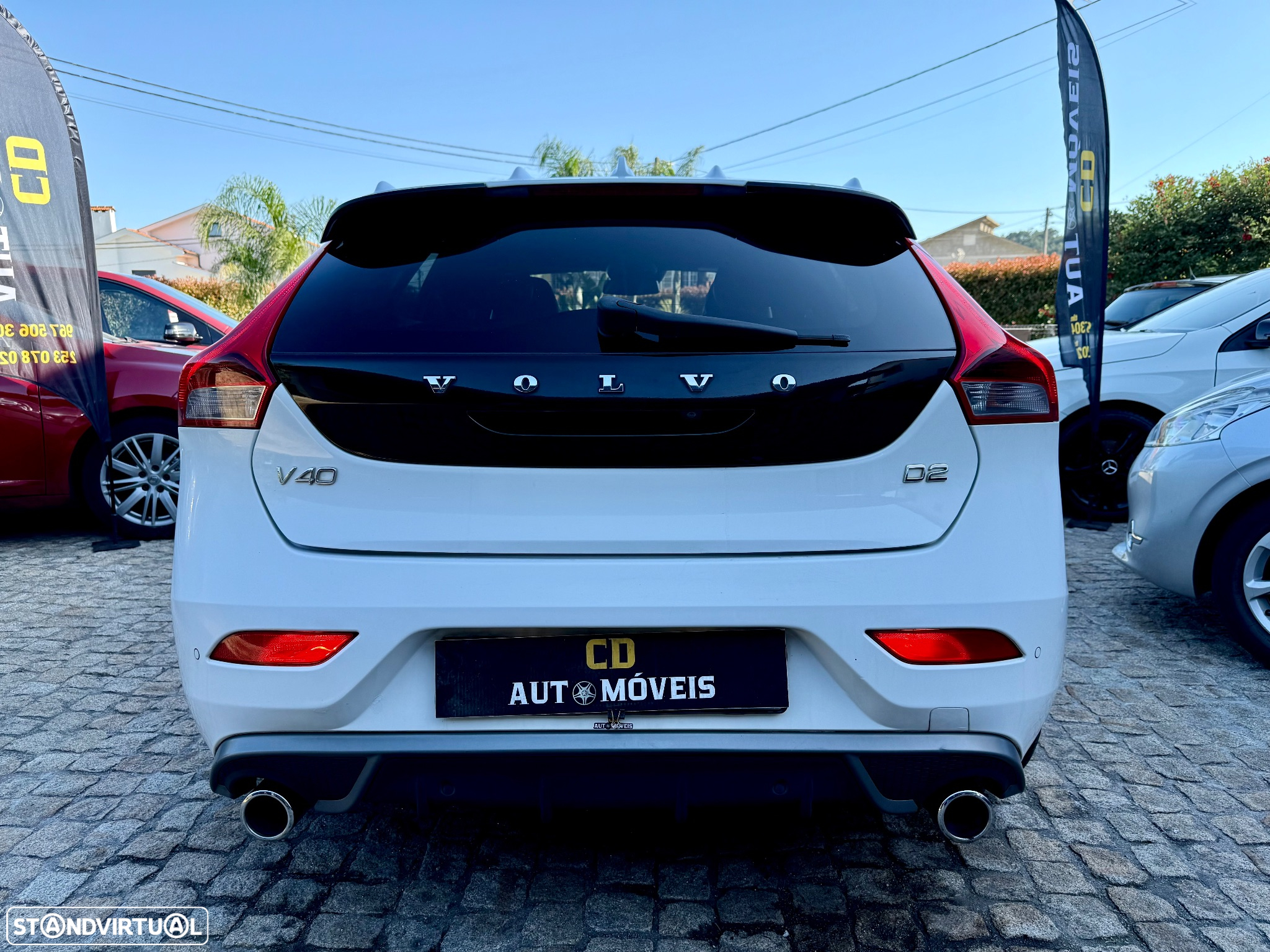 Volvo V40 1.6 D2 R-Design - 3