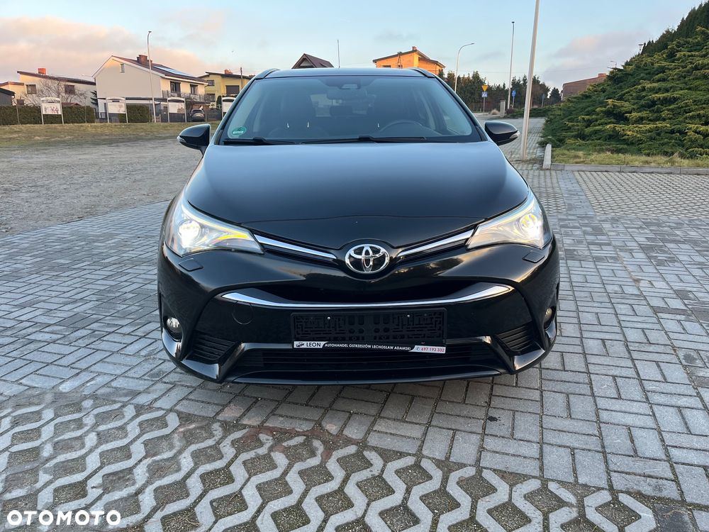 Toyota Avensis - 4