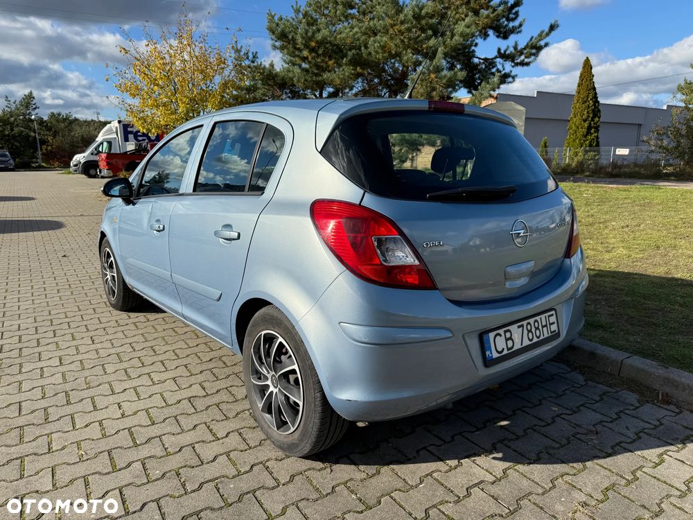 Opel Corsa 1.4 16V Enjoy - 8