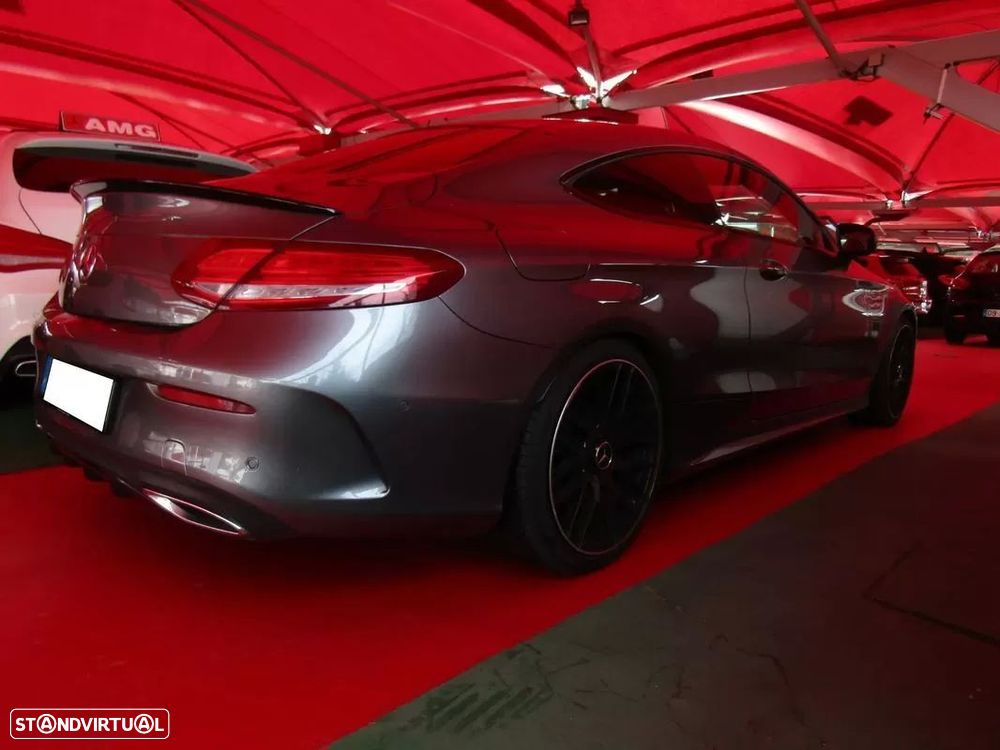 Mercedes-Benz C 220 d AMG Line - 34