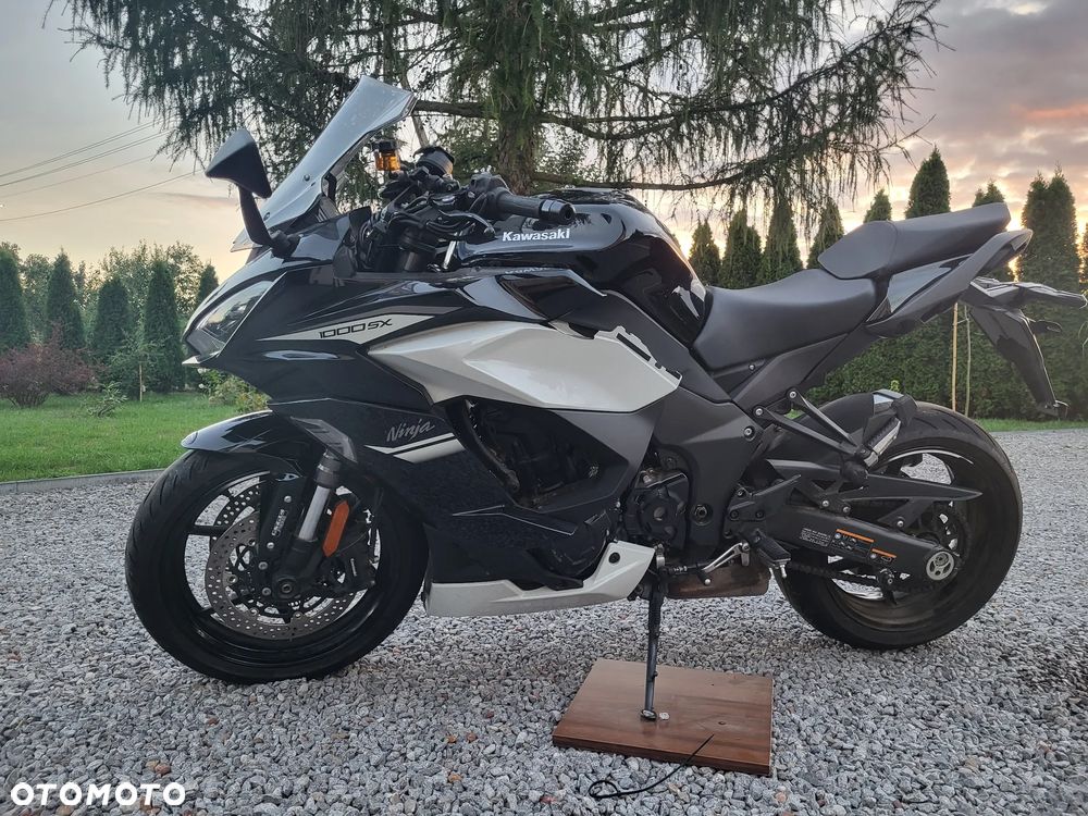 Kawasaki Ninja 1000 SX - 17