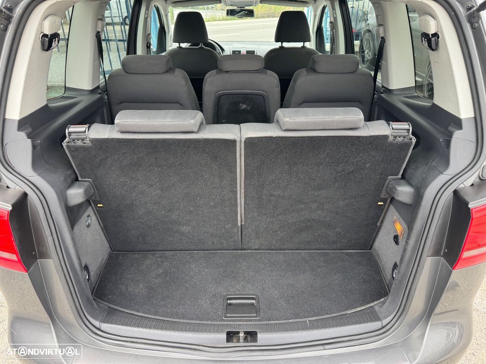 VW Touran 1.6 TDI Blue.Confortline 7L - 41