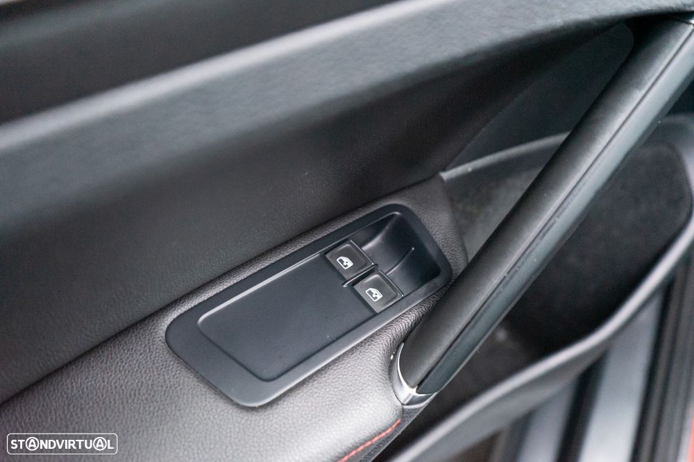 VW Golf GTI (BlueMotion ) DSG - 27