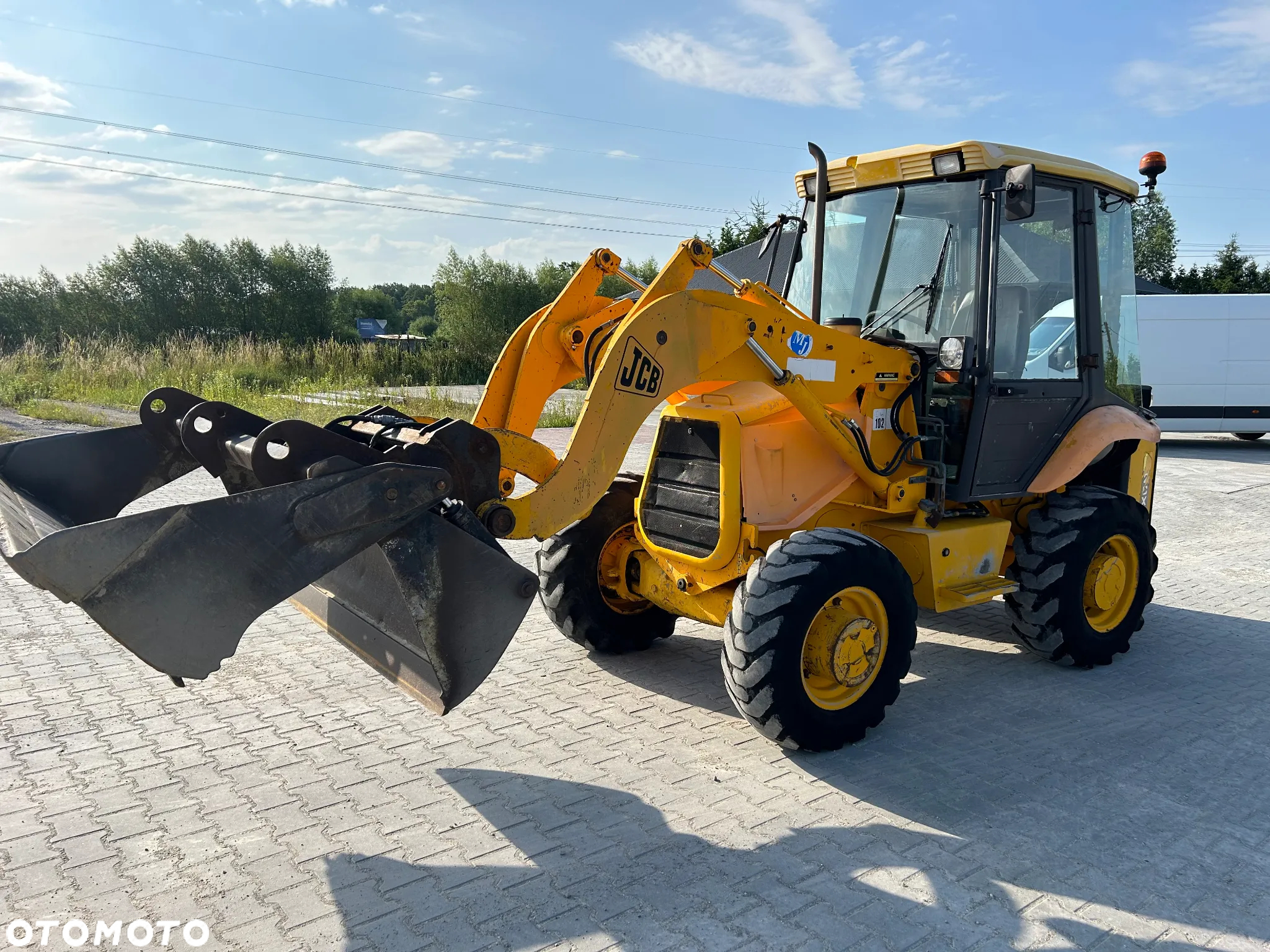 JCB 2CX - 2