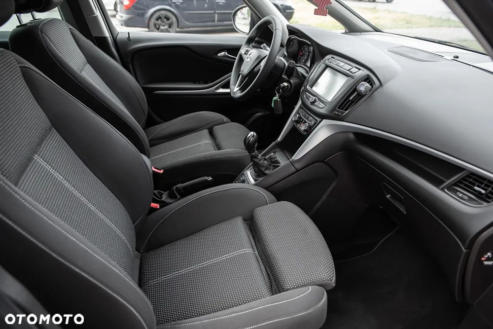 Opel Zafira - 31