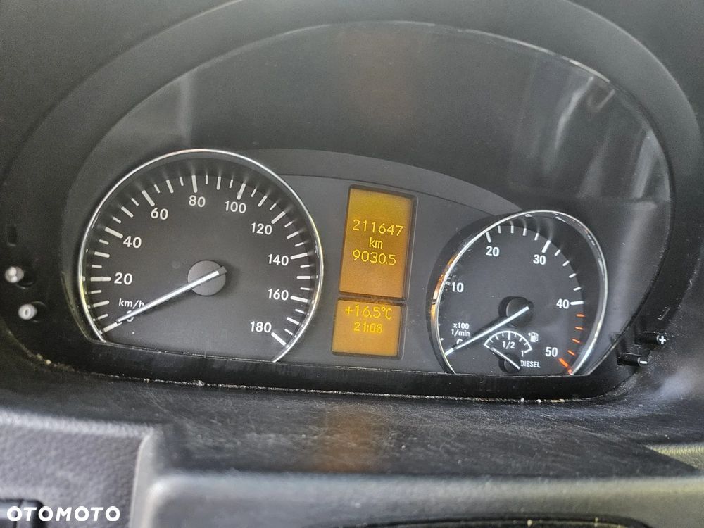 Mercedes-Benz SPRINTER 519 - 16