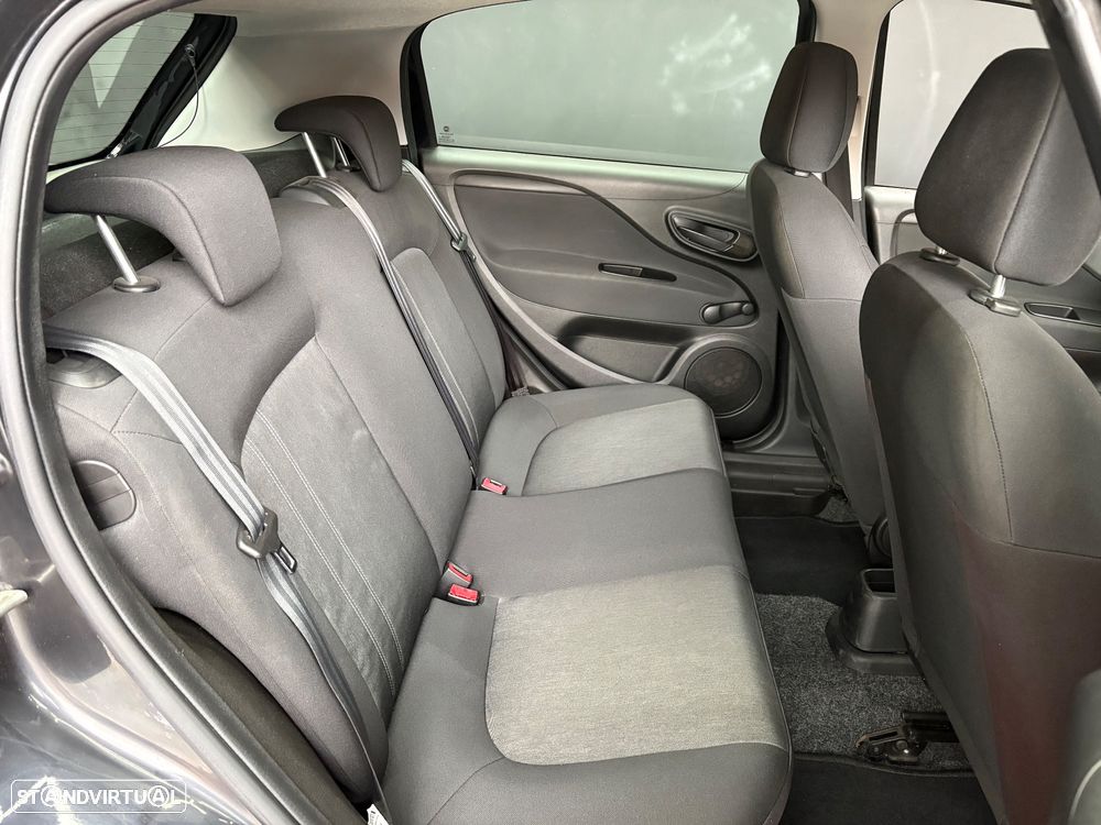 Fiat Grande Punto - 14