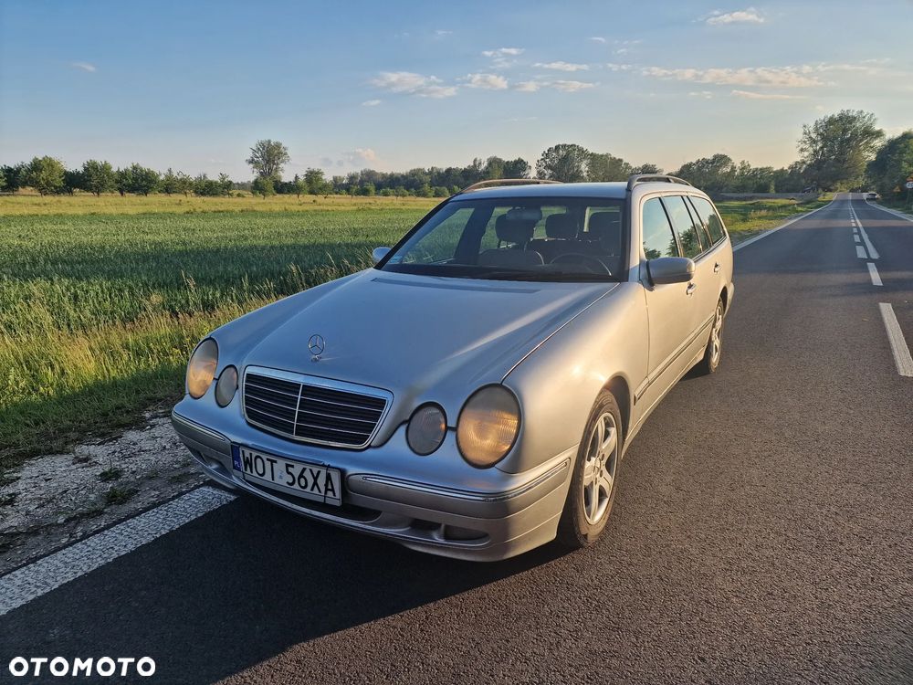 Mercedes-Benz Klasa E - 1