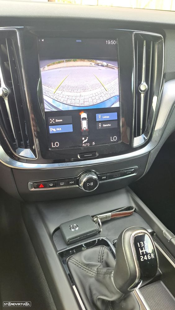 Volvo V60 2.0 D3 Momentum Plus - 12