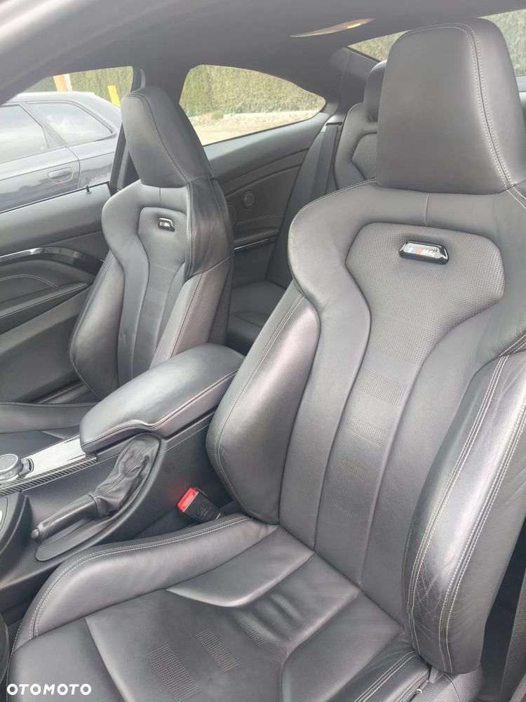 BMW M4 DKG - 24