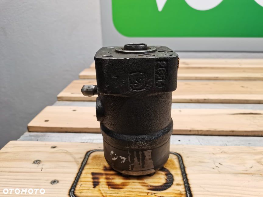 Orbitrol New Holland W60 Sauer-Danfoss LS200 - 4