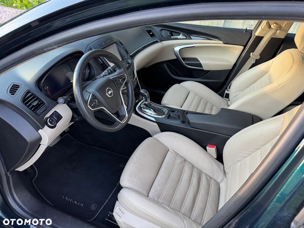 Opel Insignia 2.0 CDTI - 12