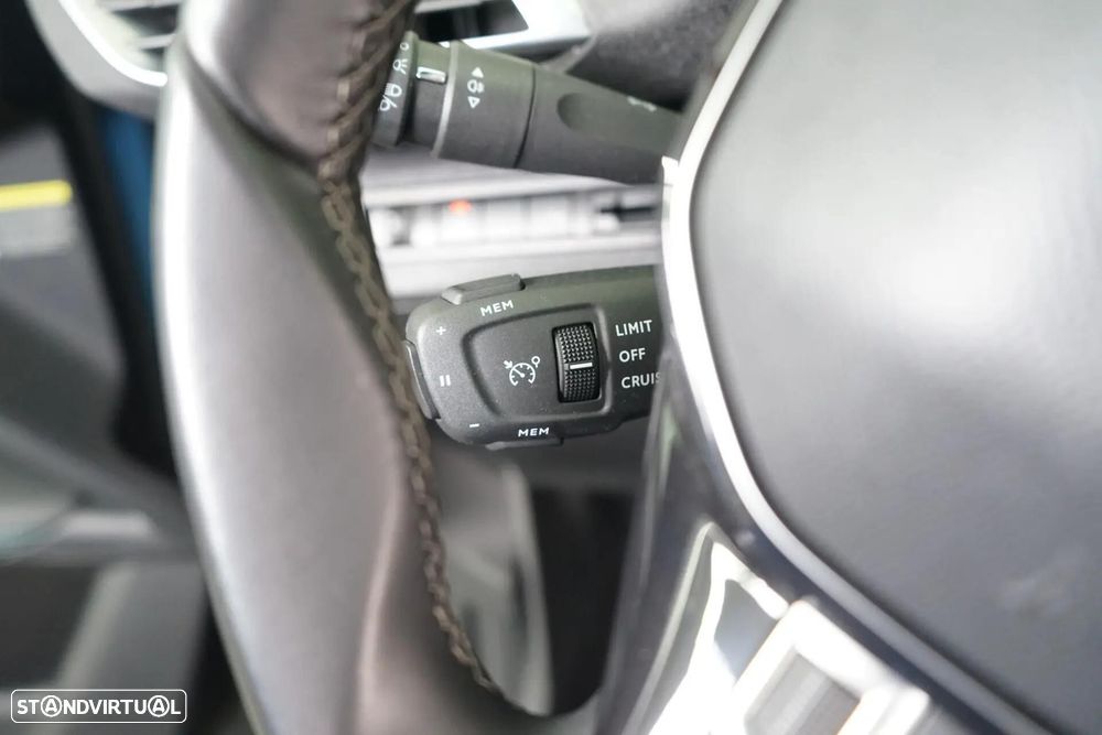 Peugeot 3008 1.5 BlueHDi Allure - 23