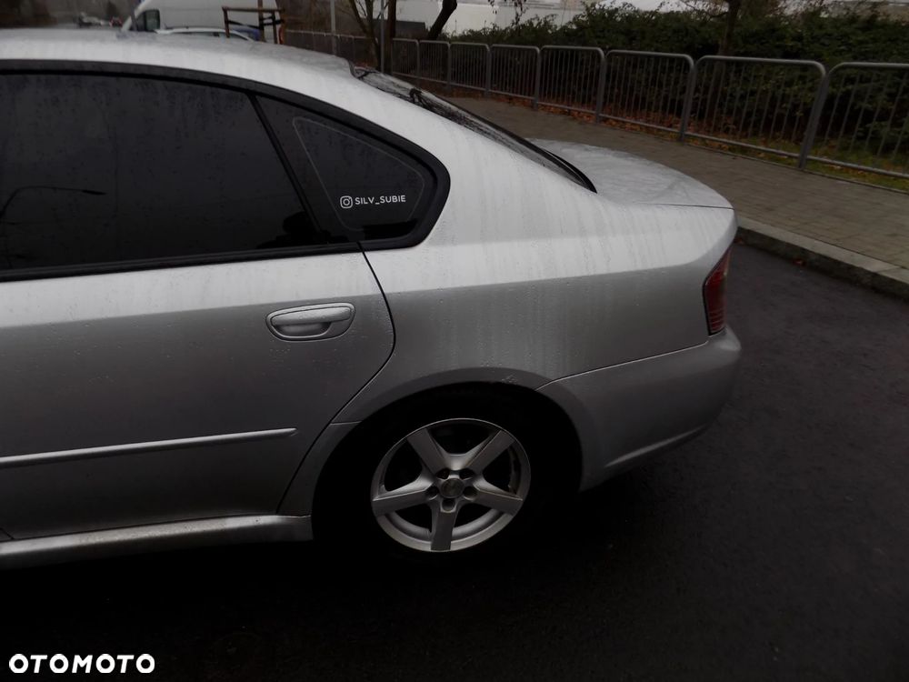 Subaru Legacy 2.5i AT - 11