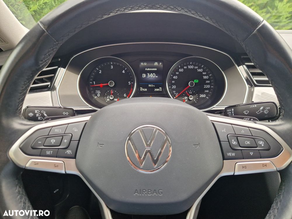 Volkswagen Passat 2.0 TDI DSG Comfortline - 12