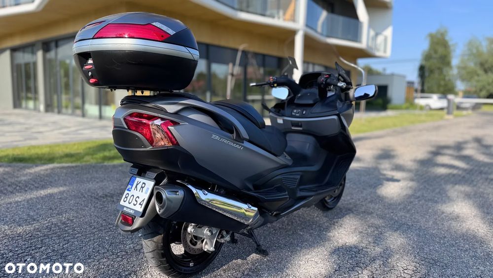 Suzuki Burgman - 6