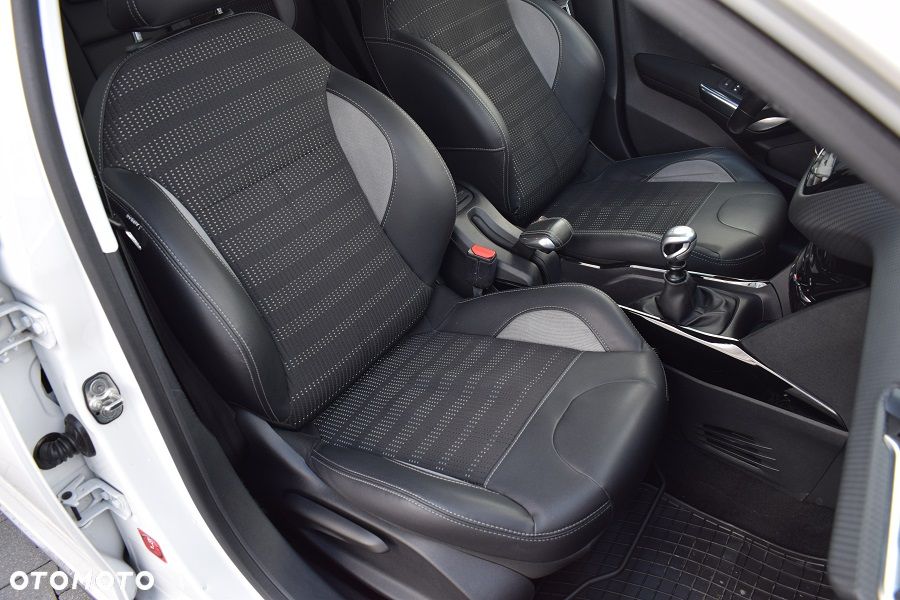 Peugeot 2008 PureTech 130 Stop&Start Allure - 14