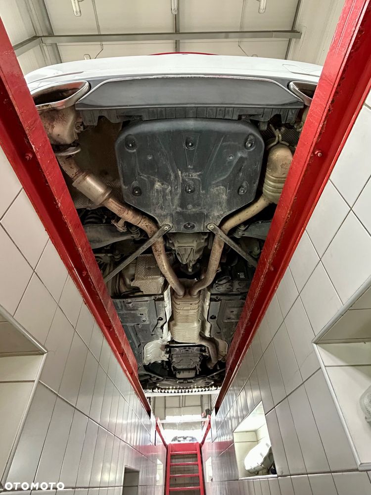 Mercedes-Benz SLC 300 9G-TRONIC - 15