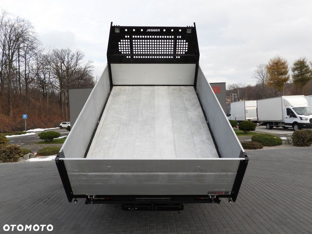 Iveco DAILY 50C16 WYWROTKA TROJSTRONNA PODWÓJNA KABINA DOKA 6 MIEJSC TEMPOMAT PNEUMATYKA BLIŹNIACZE KOŁA KLIMATYZACJA  160KM - 14