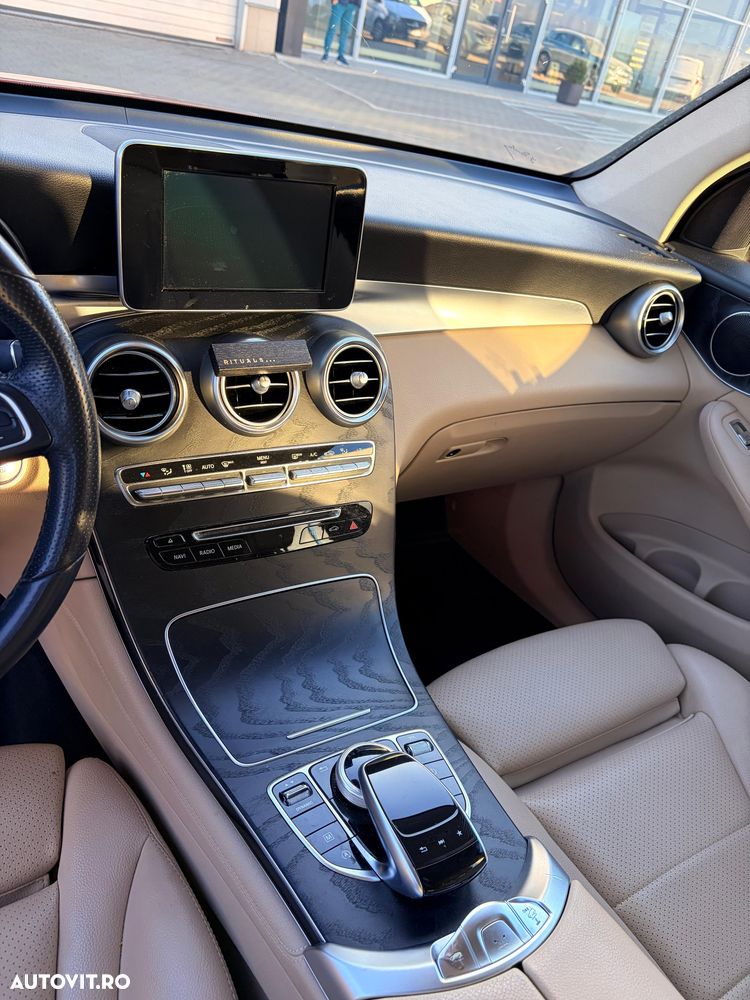 Mercedes-Benz GLC - 9