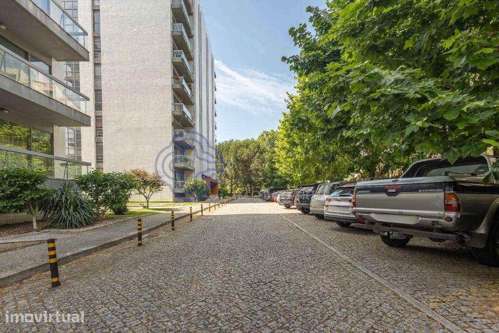 Apartamento T2 no Condomínio Via Maia – Conforto, Segurança e Qualidad - Grande imagem: 2/37