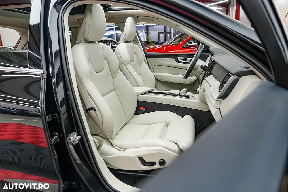 Volvo XC 60 Recharge T6 Twin Engine eAWD Inscription Expression - 10