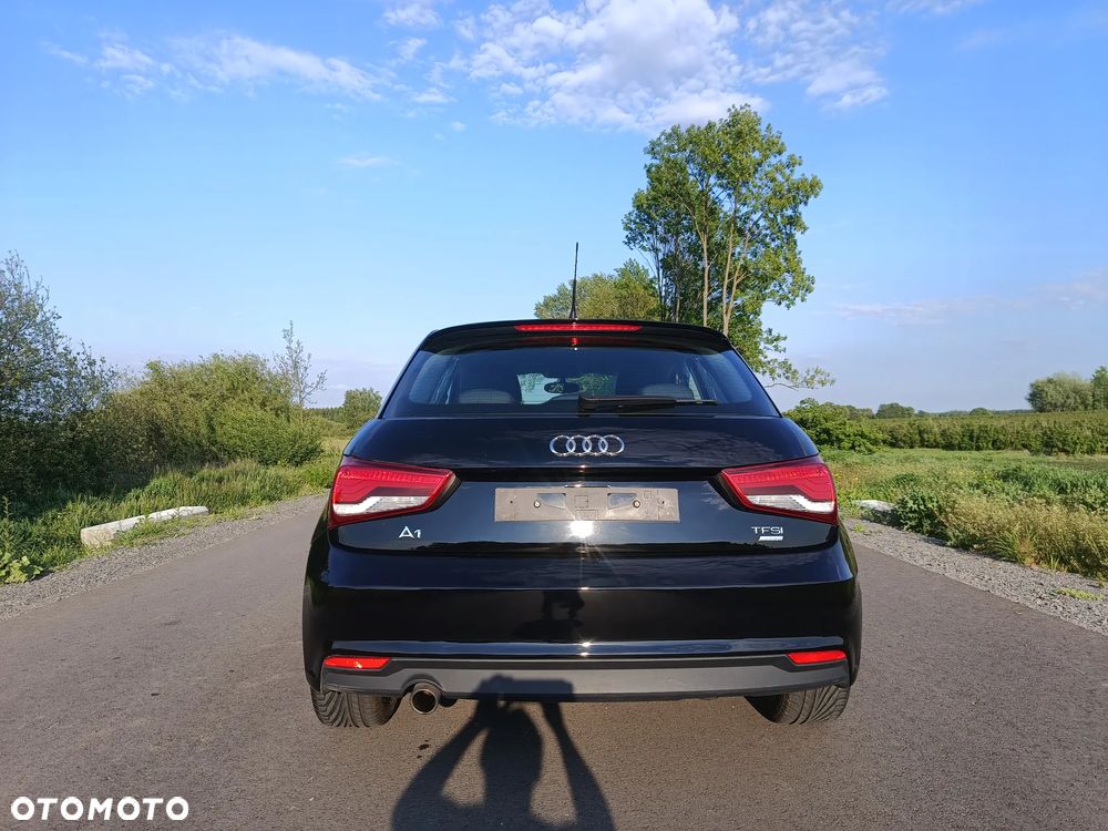 Audi A1 Sportback 1.0 TFSI ultra design - 4