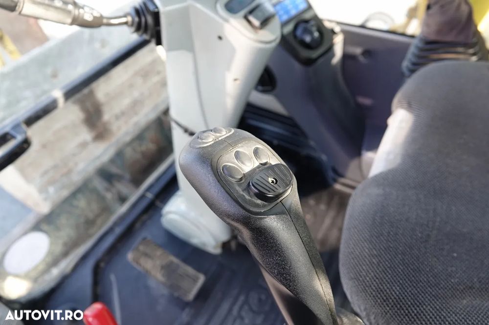 Komatsu PW 180-10 / EXCAVATOR PE ROȚI / 2017 / - 28