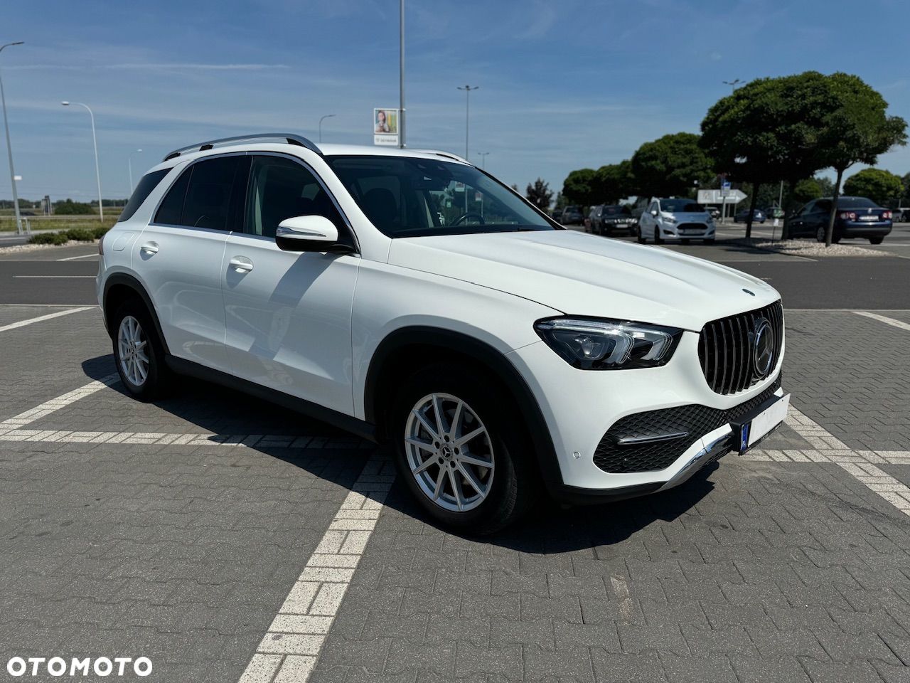Mercedes-Benz GLE 300 d 4-Matic - 1