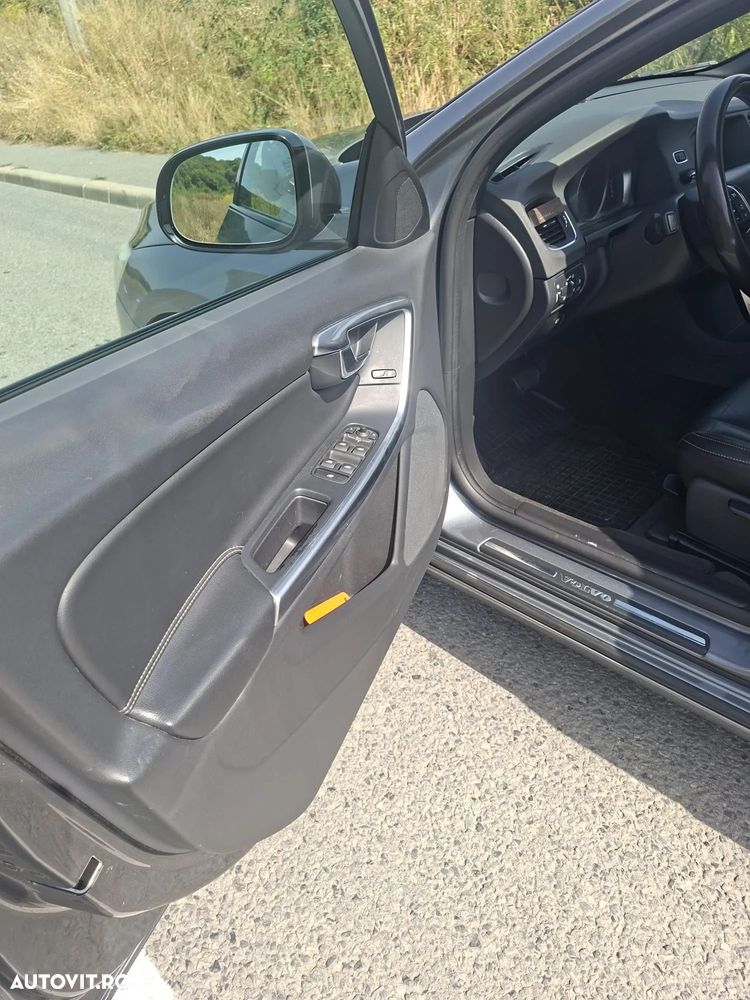 Volvo V60 D3 Summum - 21