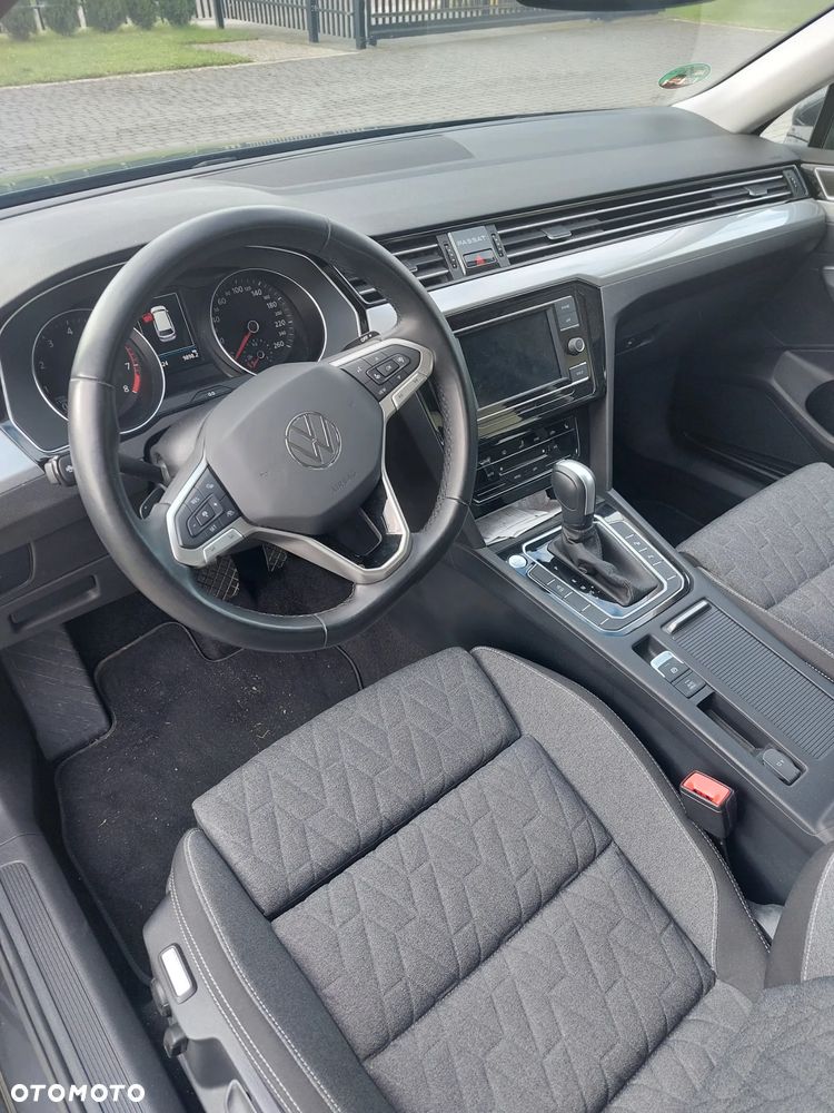 Volkswagen Passat - 5
