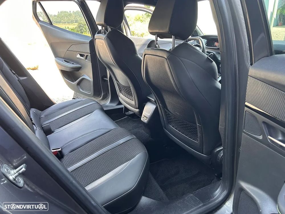 Peugeot 2008 1.2 PureTech GT Line - 19