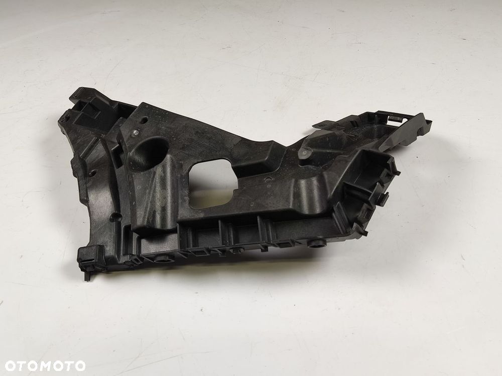 VOLVO XC40 17-21r Ślizg Zderzaka Tylnego Prawy - 3