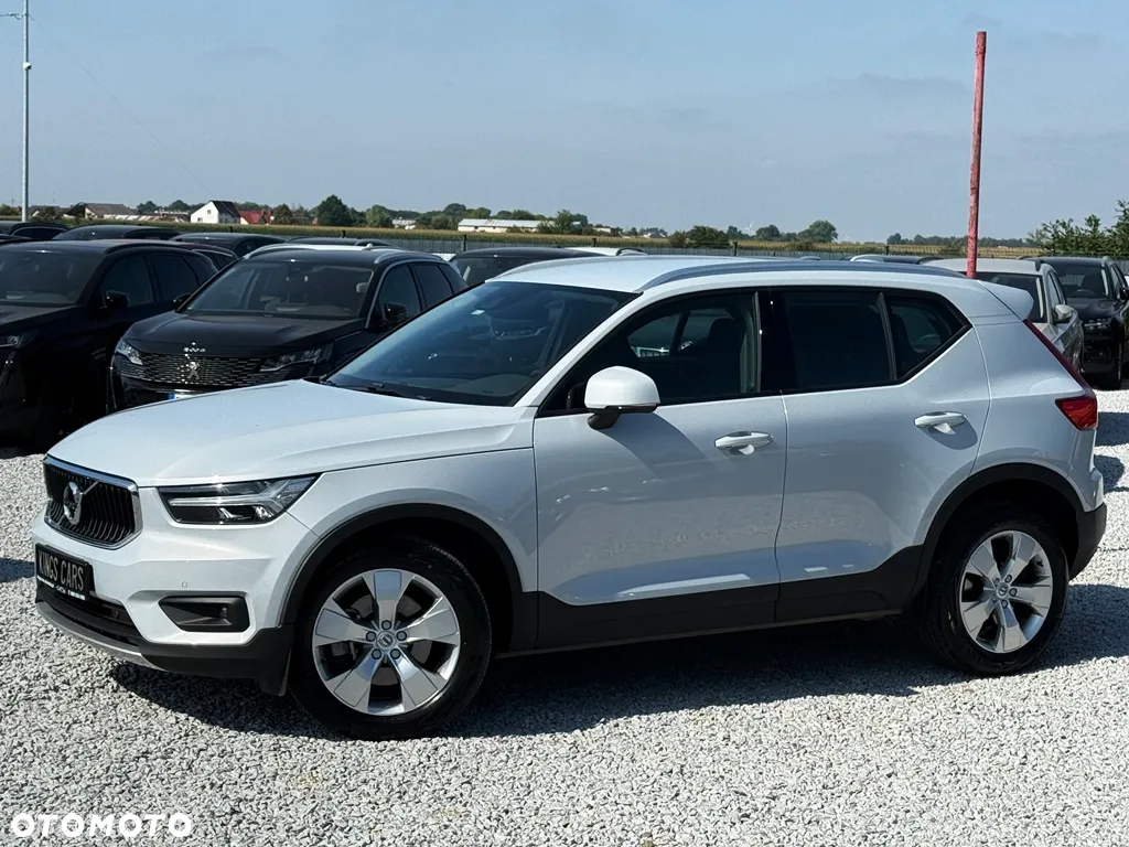 Volvo XC 40 B4 B AWD Geartronic Momentum Pro - 21
