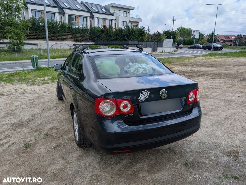 Volkswagen Jetta 1.9 TDI Comfortline - 6