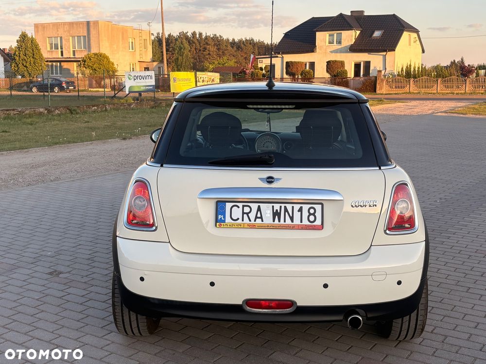 MINI Cooper Standard - 6