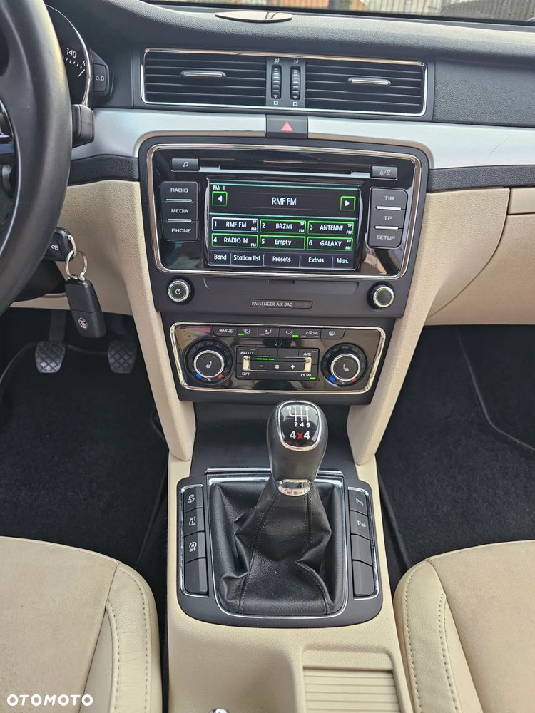 Skoda Superb 2.0 TDI 4x4 Elegance - 15