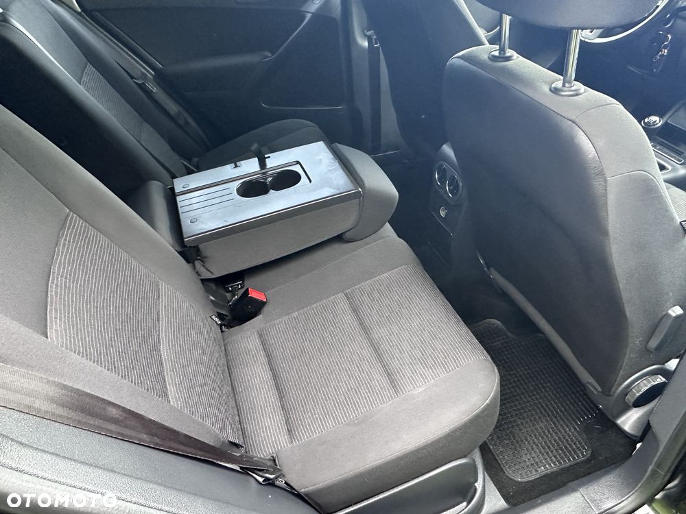 Volkswagen Tiguan 2.0 TDI DPF BlueMotion Technology Sport & Style - 17