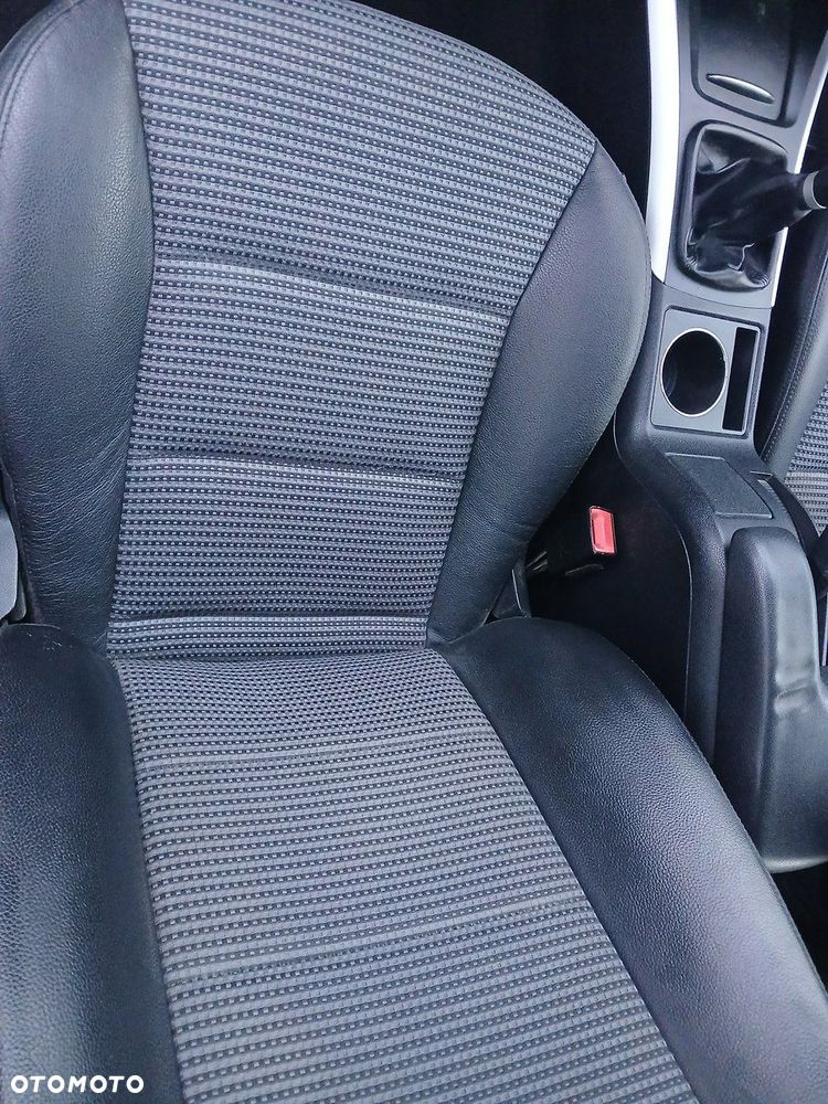 Mercedes-Benz Klasa B 170 - 18