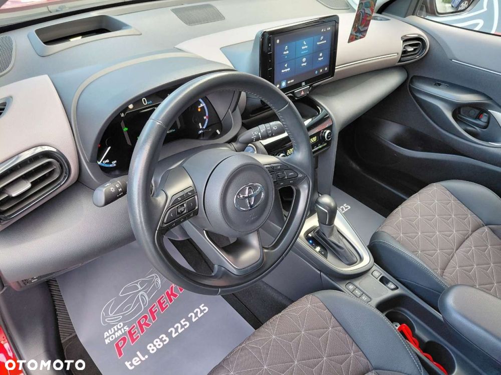 Toyota Yaris Cross - 13