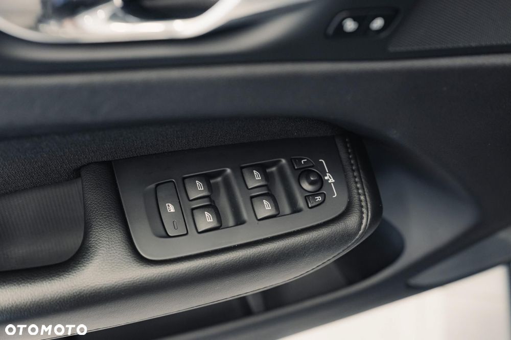 Volvo XC 60 - 28