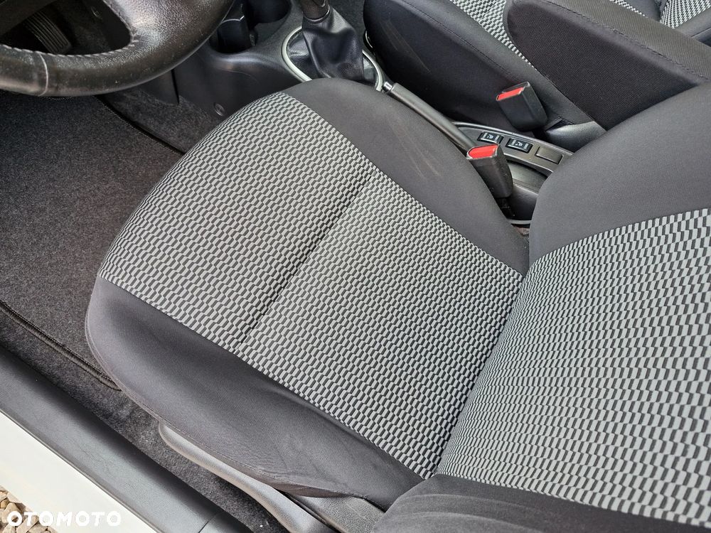 Nissan Micra 1.2 Visia - 19