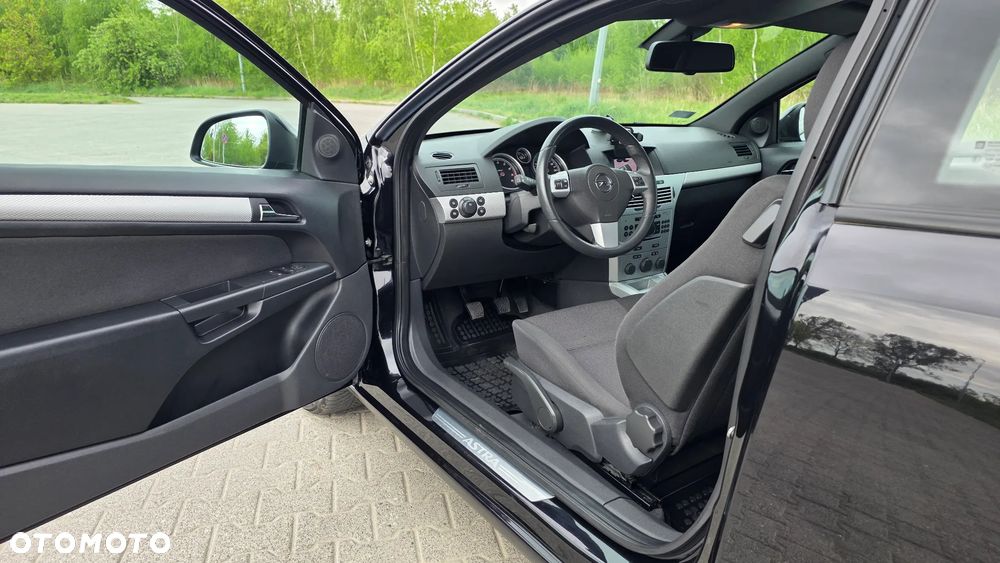 Opel Astra 1.6 Sport - 16