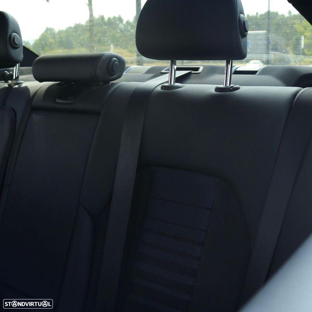 BMW 320 e Pack M Auto - 25
