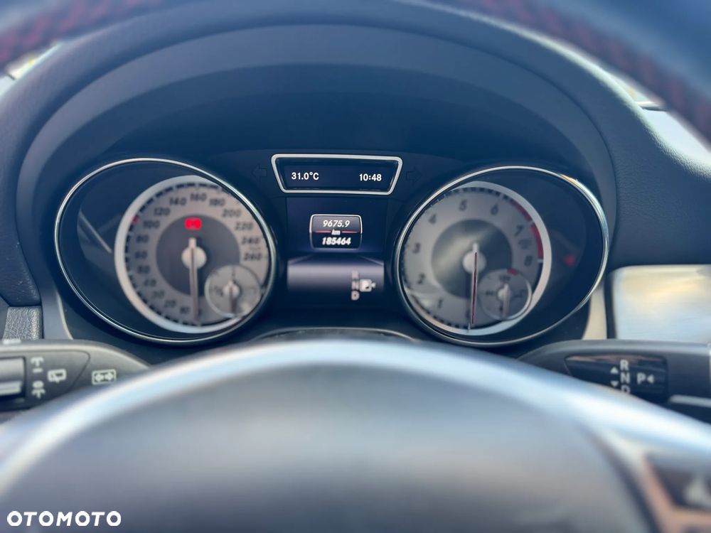 Mercedes-Benz GLA 250 4-Matic - 15