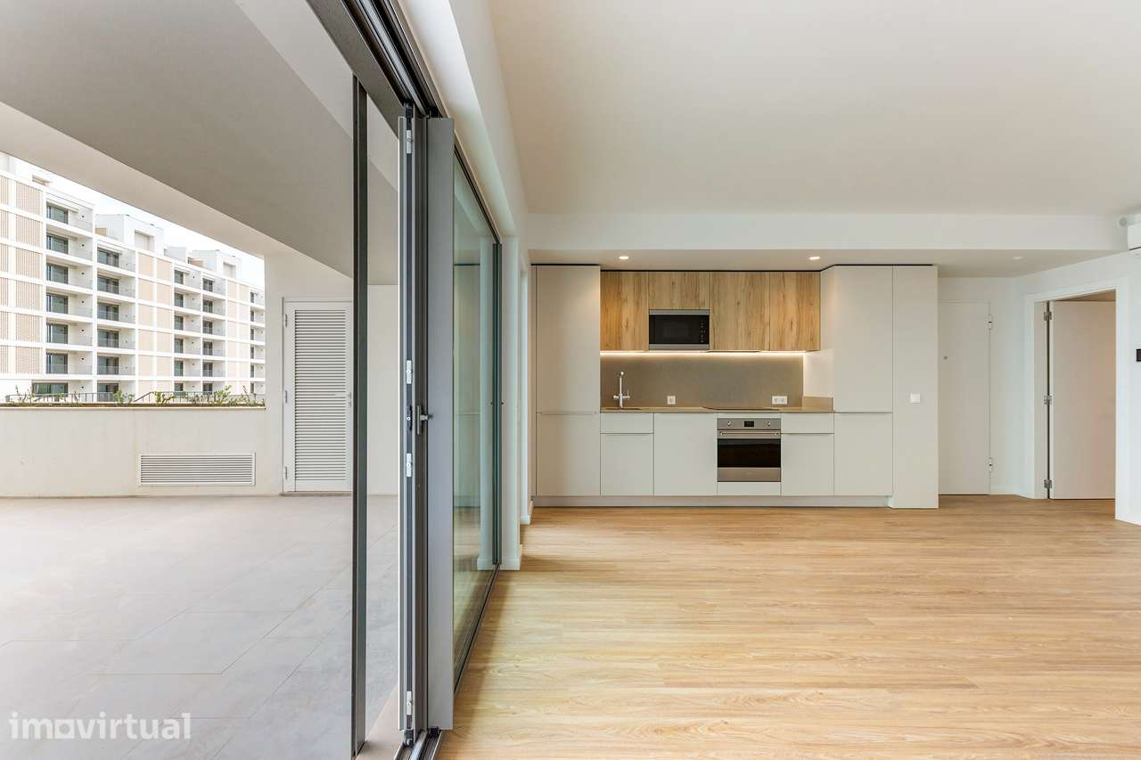 T2 Novo com terraço de 54m2 em condomínio privado c/ piscina em Loures - Grande imagem: 5/29