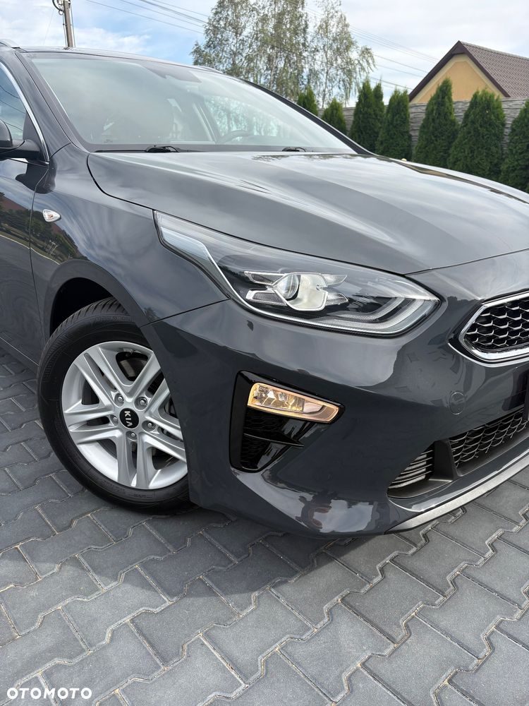 Kia Ceed 1.6 CRDi mHEV L Business Line DCT - 9